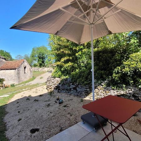 Les Enclos Secrets Livernon Exterior foto