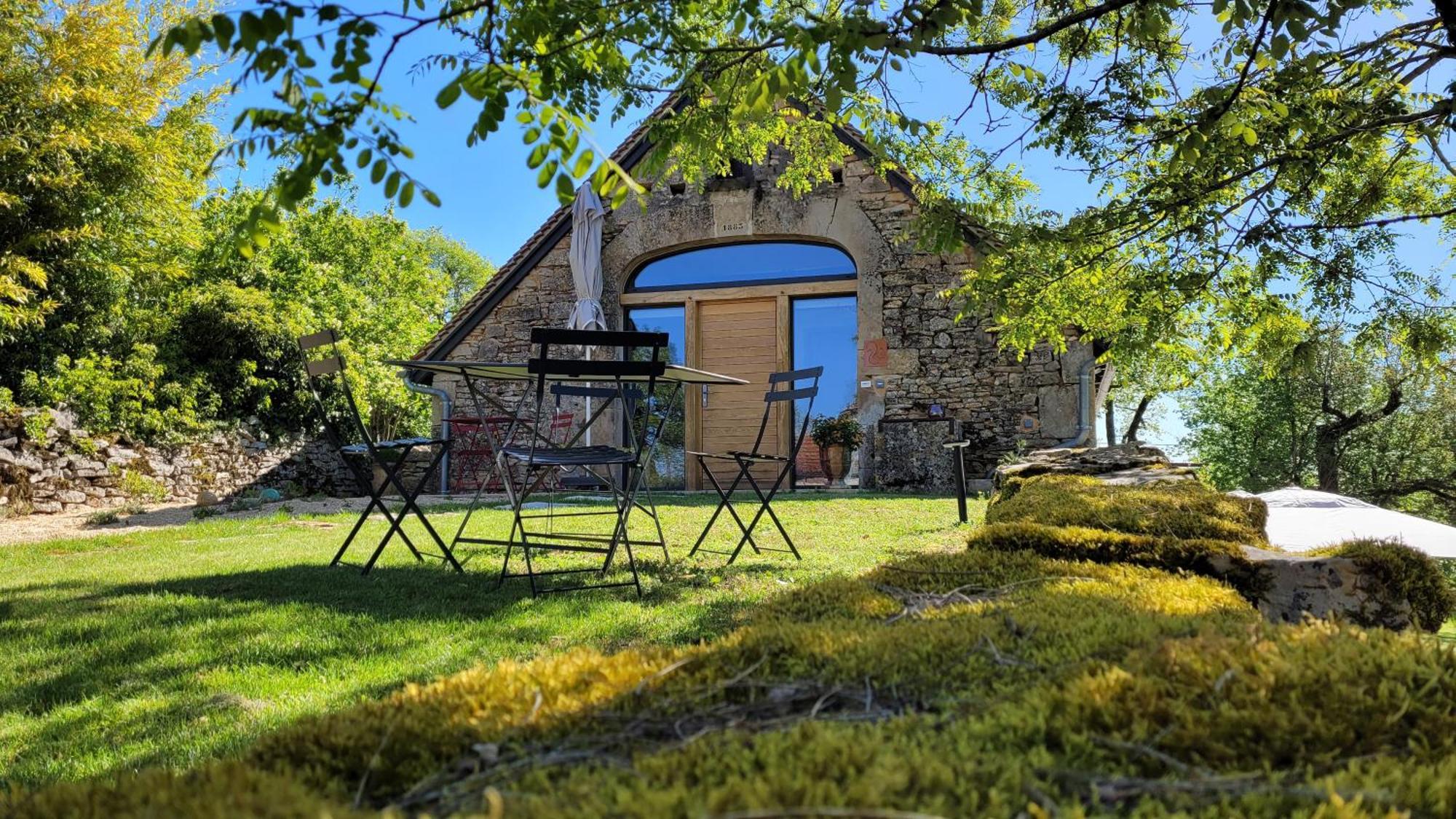 Les Enclos Secrets Livernon Exterior foto